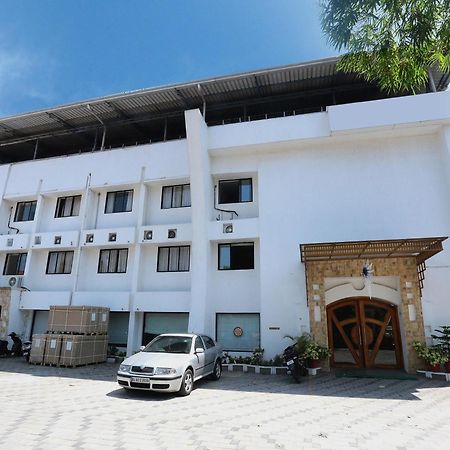 ホテル Super Townhouse Dona Castle コッラム エクステリア 写真